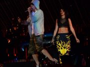 Eminem и Rihanna на The Monster Tour (Rose Bowl 7 августа 2014) 08