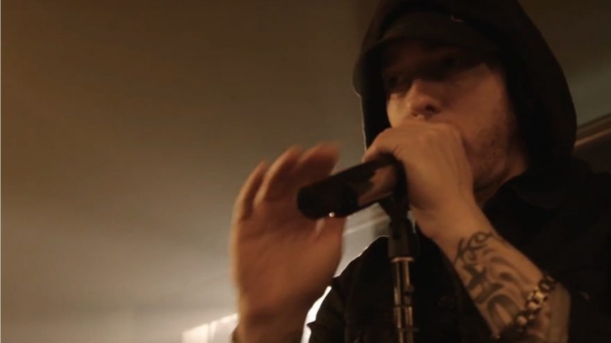 Eminem performs Walk On Water Ft. Skylar Grey LIVE at the MTV EMAs 2017 in London!