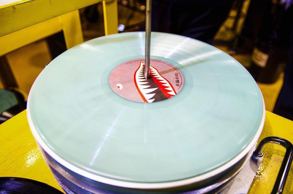 Eminem is releasing an exclusive edition of “Kamikaze” on vinyl and cassette