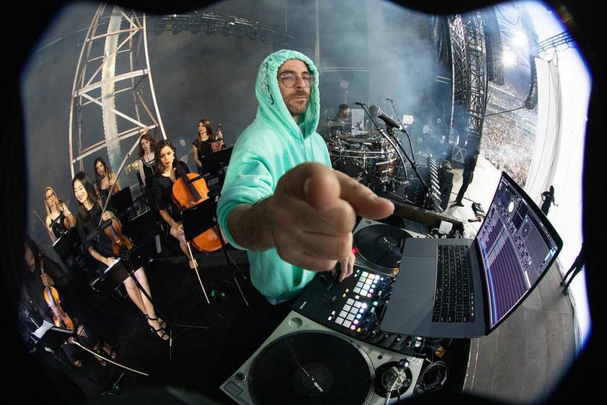 Alchemist, Rapture 2019, Sydney. Strings. Finger Gun. ???? by Jeremy Deputat