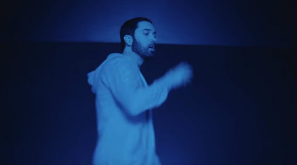 [World Premiere] Official music video: Eminem - Darkness