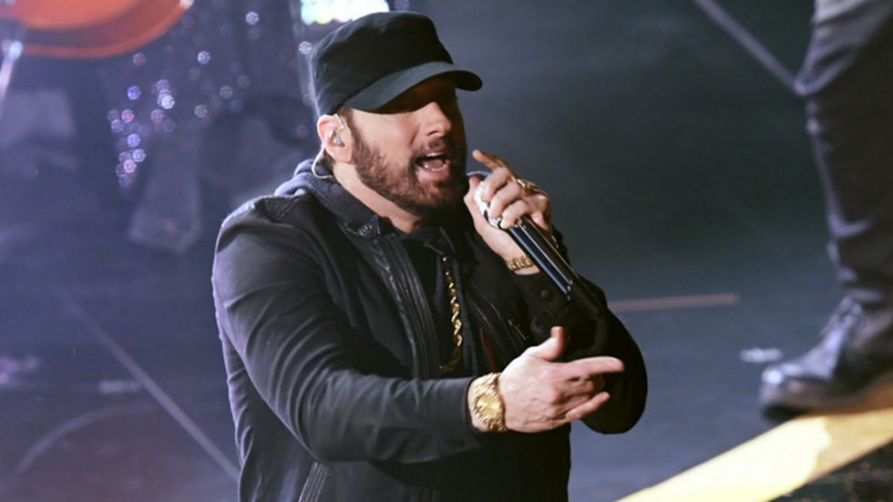 Eminem Performs "Lose Yourself" at Oscar's 2020 (Full HQ Live)