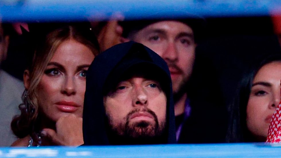Backstage Photos: Eminem Takes Pictures With His Excited Fans and With Guests of the Crawford vs. Madrimov Fight