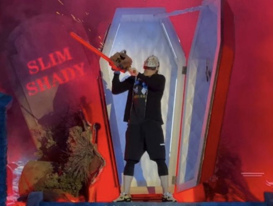 #Eminem Opening up His Concert in Austin Performed “Lucifer” From ‘The Death of Slim Shady’ Album