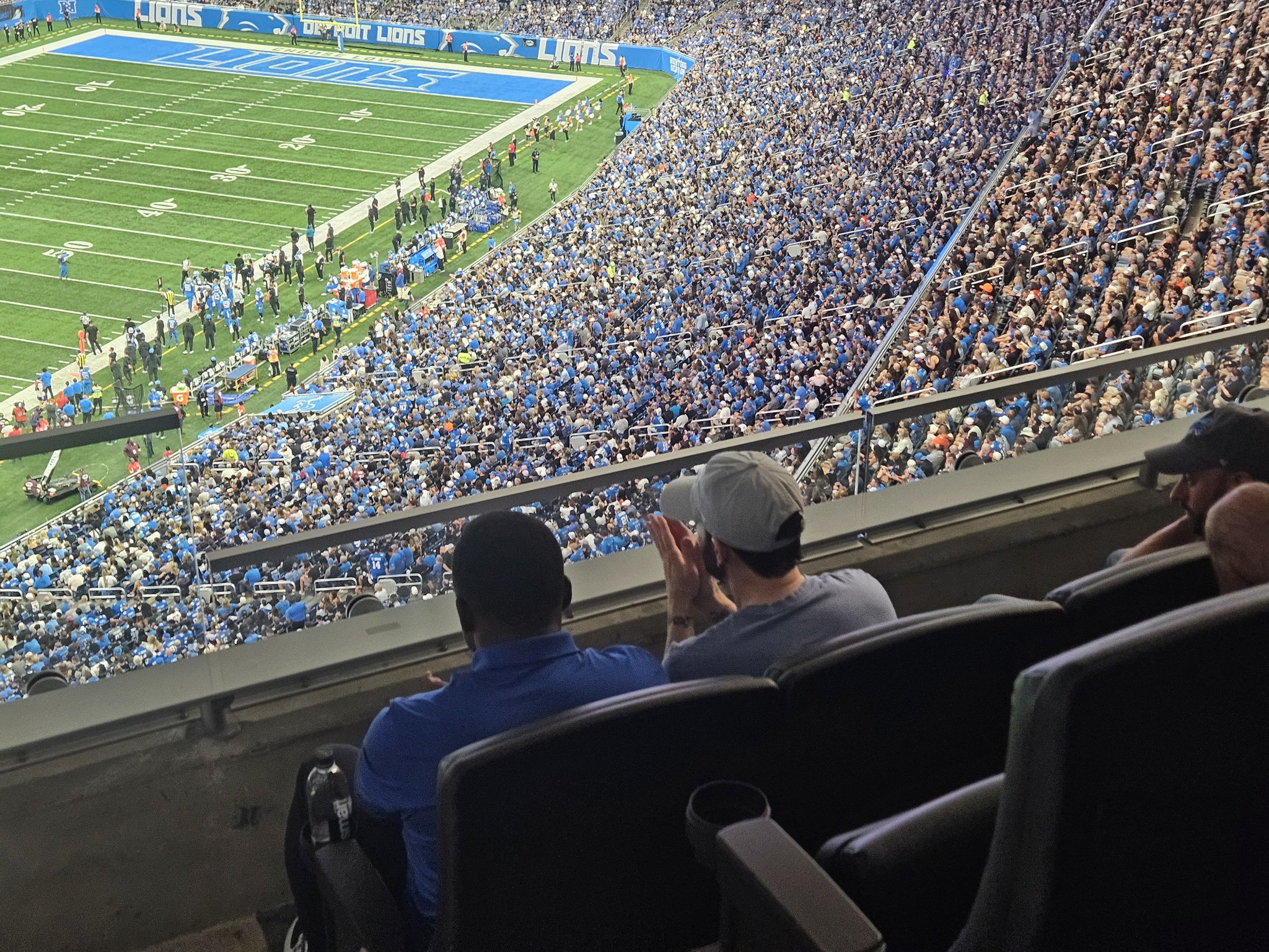 Eminem and Barry Sanders at Ford Field, Detroit (Sept 14, 2025)