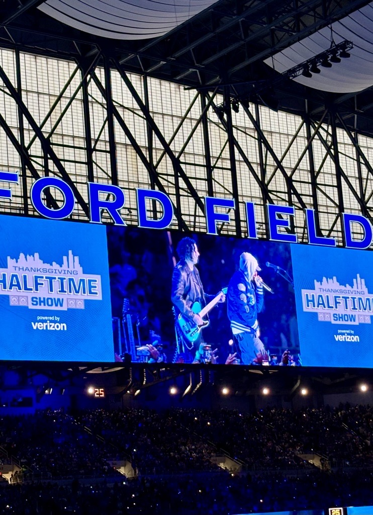 Eminem & Jack White, Detroit Lions Thanksgiving Halftime Show, 11/27/2025