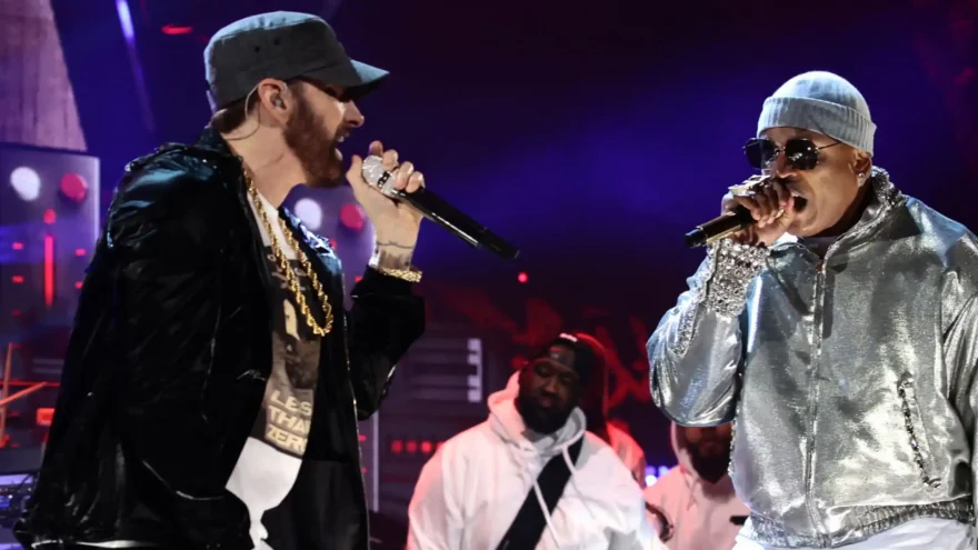 LL Cool J Raps “Murdergram Deux” Live
