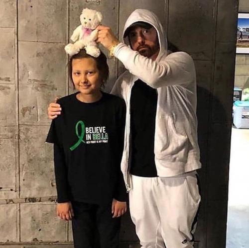 In October, Eminem and Make-A-Wish Foundation arranged a meeting with a fan named Isabella